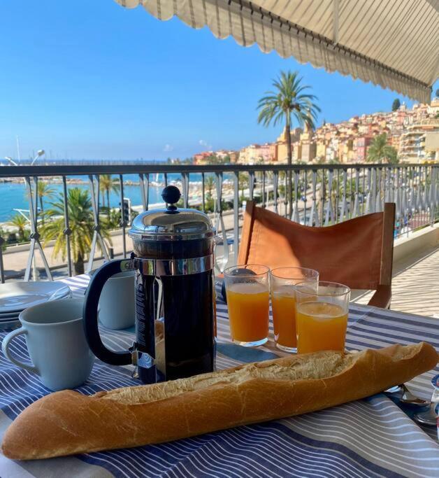 Le Garavan-Vue Mer-Plage-Clim-Terrasse Menton Exteriör bild