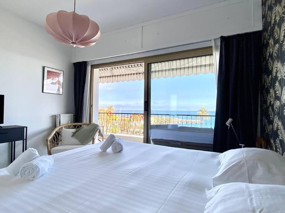 Le Garavan-Vue Mer-Plage-Clim-Terrasse Menton Exteriör bild